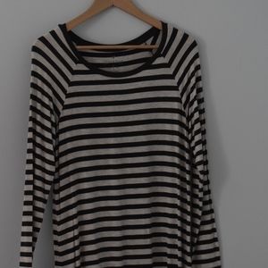 American Eagle T shirt